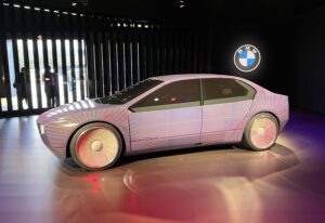 BMW_CES2023_Color-changing Vehicle Dee